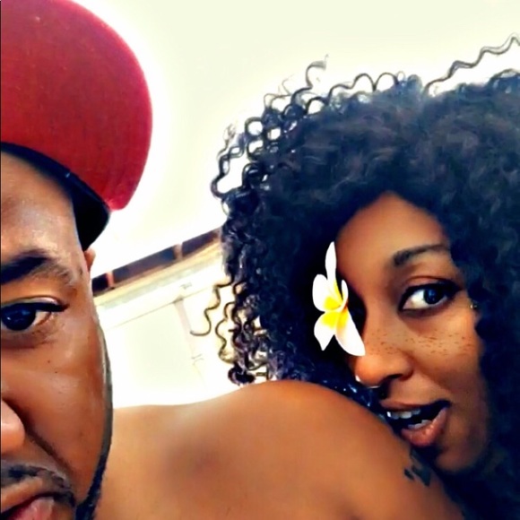 Meet your Posher, Yas - Picture 6 of 8